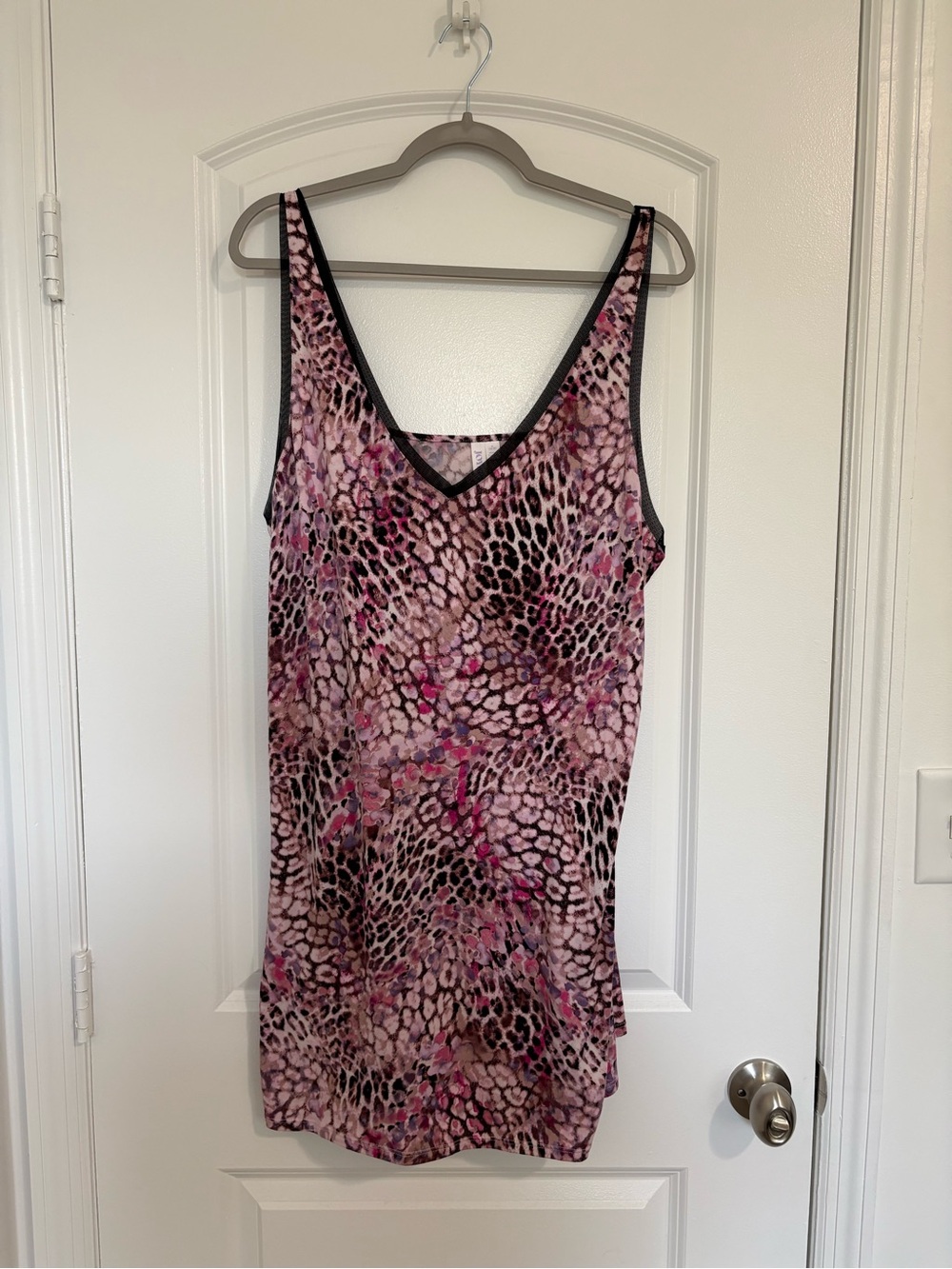 Joyspun Pink Animal Print V-Neck Tank Top